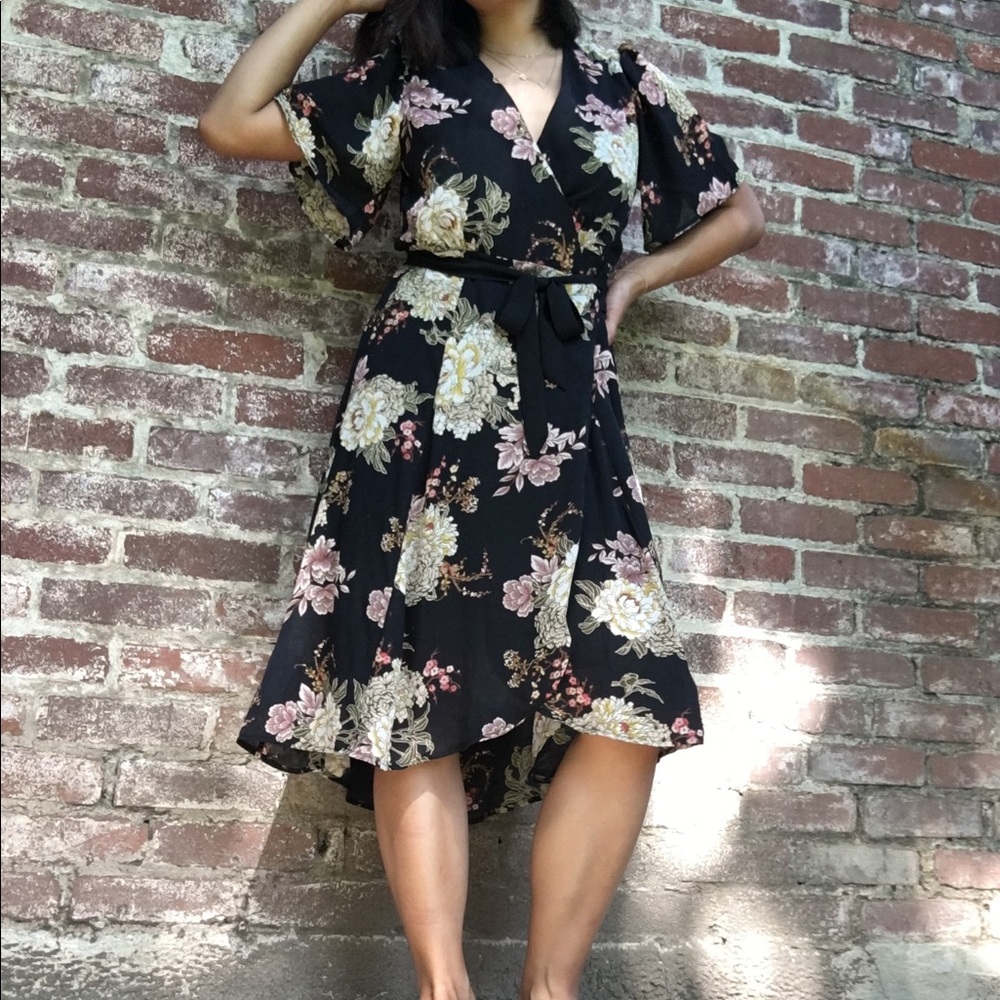 Floral Wrap Dress - Picture 3 of 5